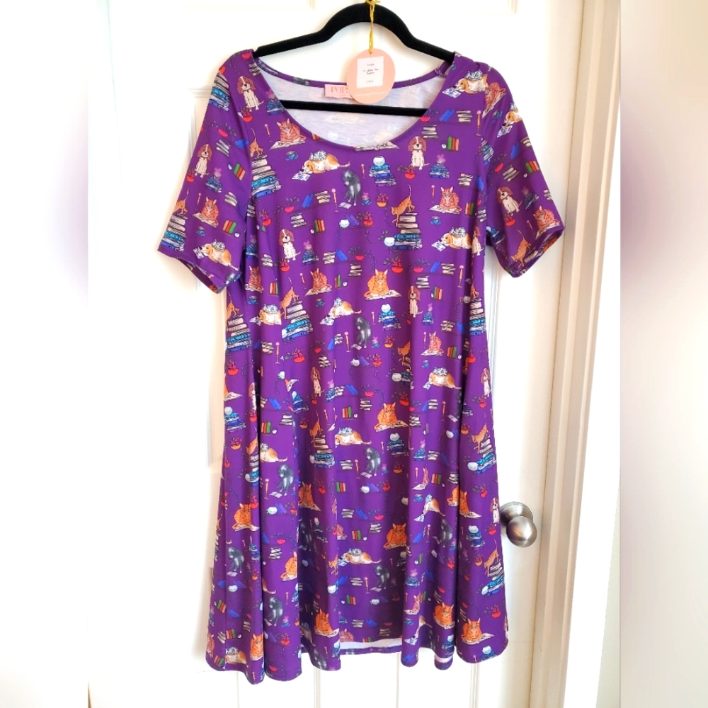 Pets Reading dress with POCKETS!